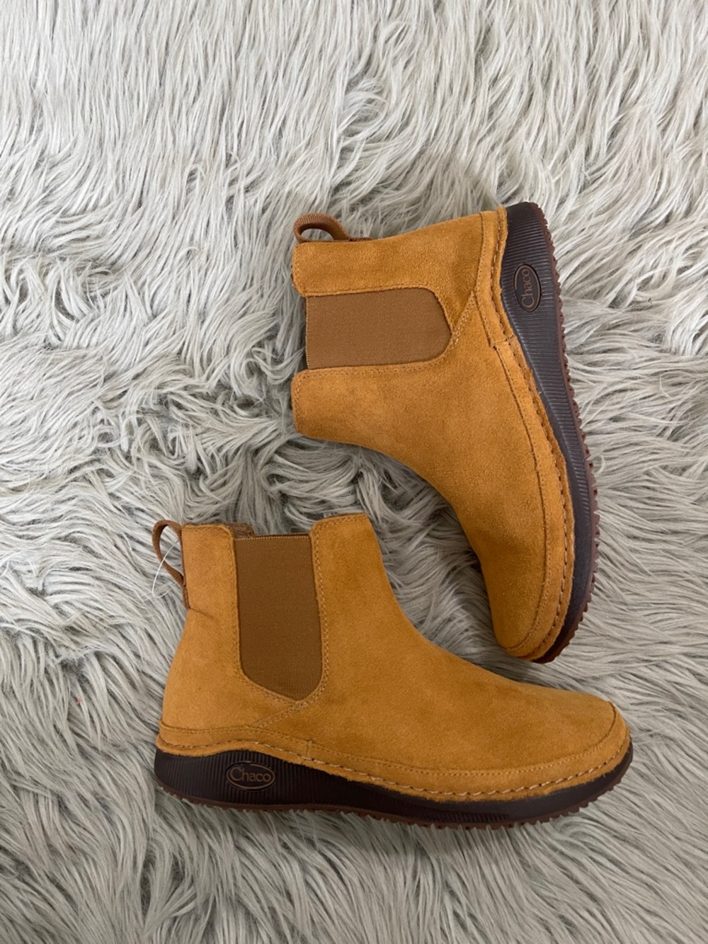 Chaco  Chelsea boots